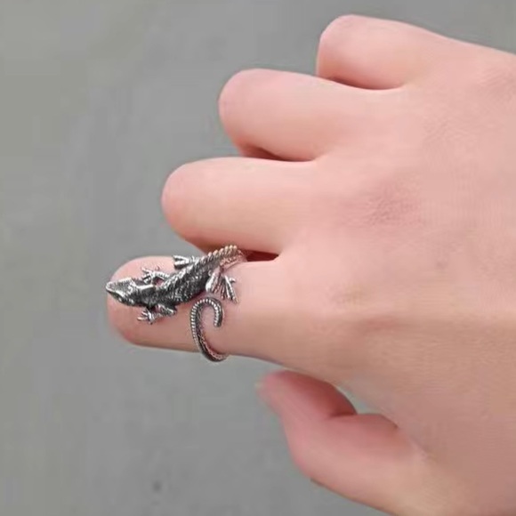 Retro Lizard Ring - Picture 2 of 6